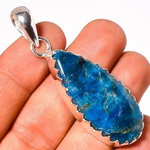 ✨Gorgeous Kyanite Pendant✨925 Silver✨
